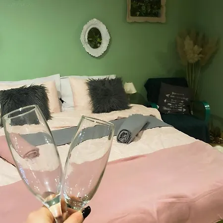 Cottage Spa Ada Bed & Breakfast Ada