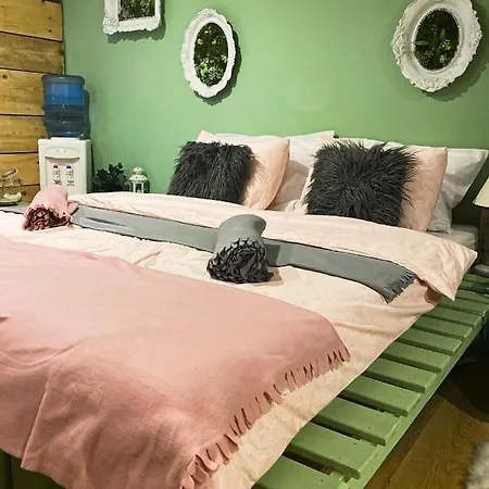 Cottage Spa Ada Bed & Breakfast