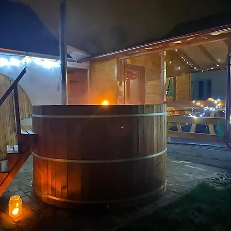 Cottage Spa Ada Bed & Breakfast Ada